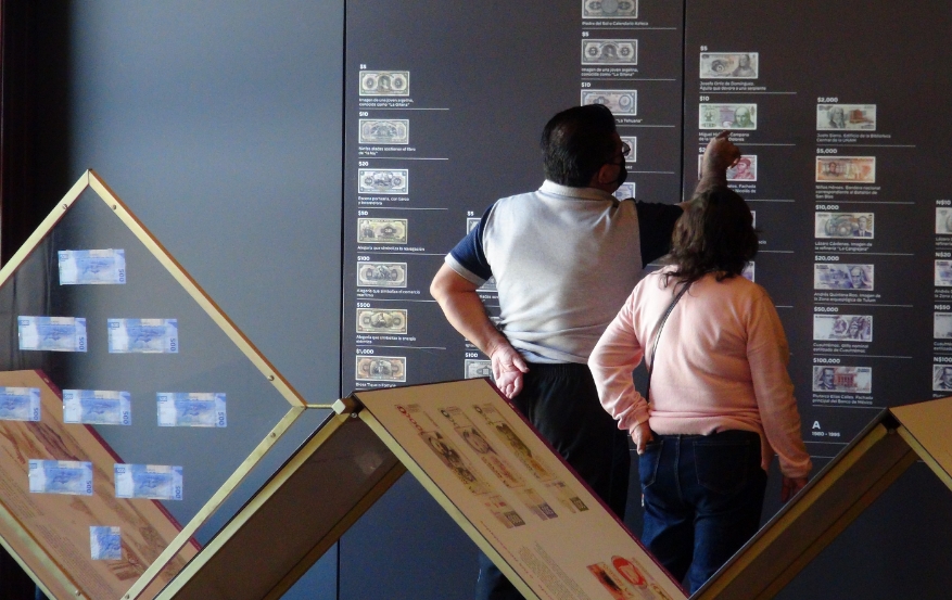 Familia de billetes - Sede IPN